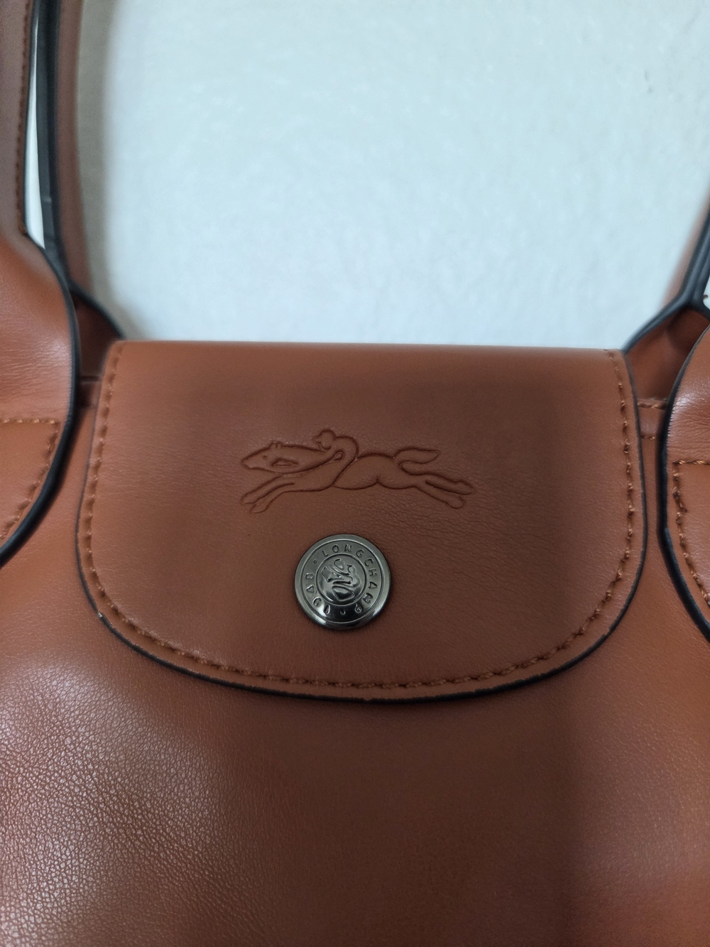 Longchamp Tan Leather Shoulder Bag - Picture 7 of 13